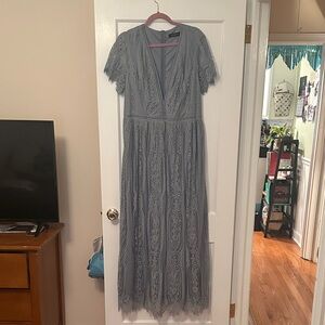 Women's Lace V-Neck Maxi Dress in Dusty Blue